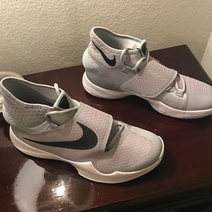 Nike zoom  hyperrev 2016 TB